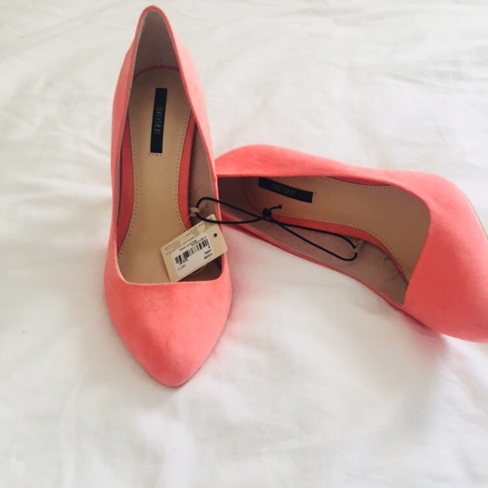 Coral Suede Pumps, Size 7